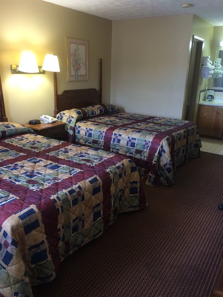 Mcclellan Inn Anniston Eksteriør billede